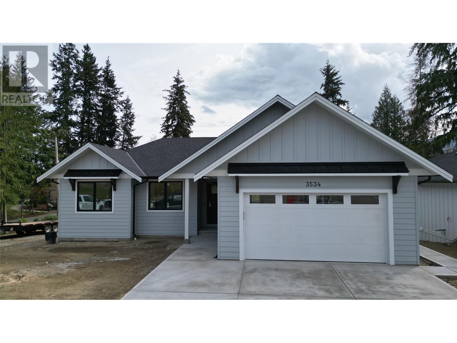 3534 16 Avenue NE, salmon arm, British Columbia