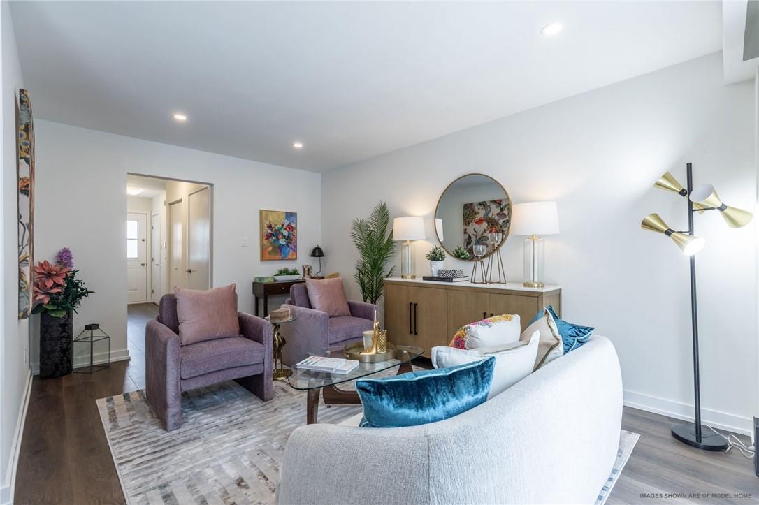 88 Tunbridge Crescent, Unit #38, Hamilton, Ontario  L8W 1L3 - Photo 1 - H4204775