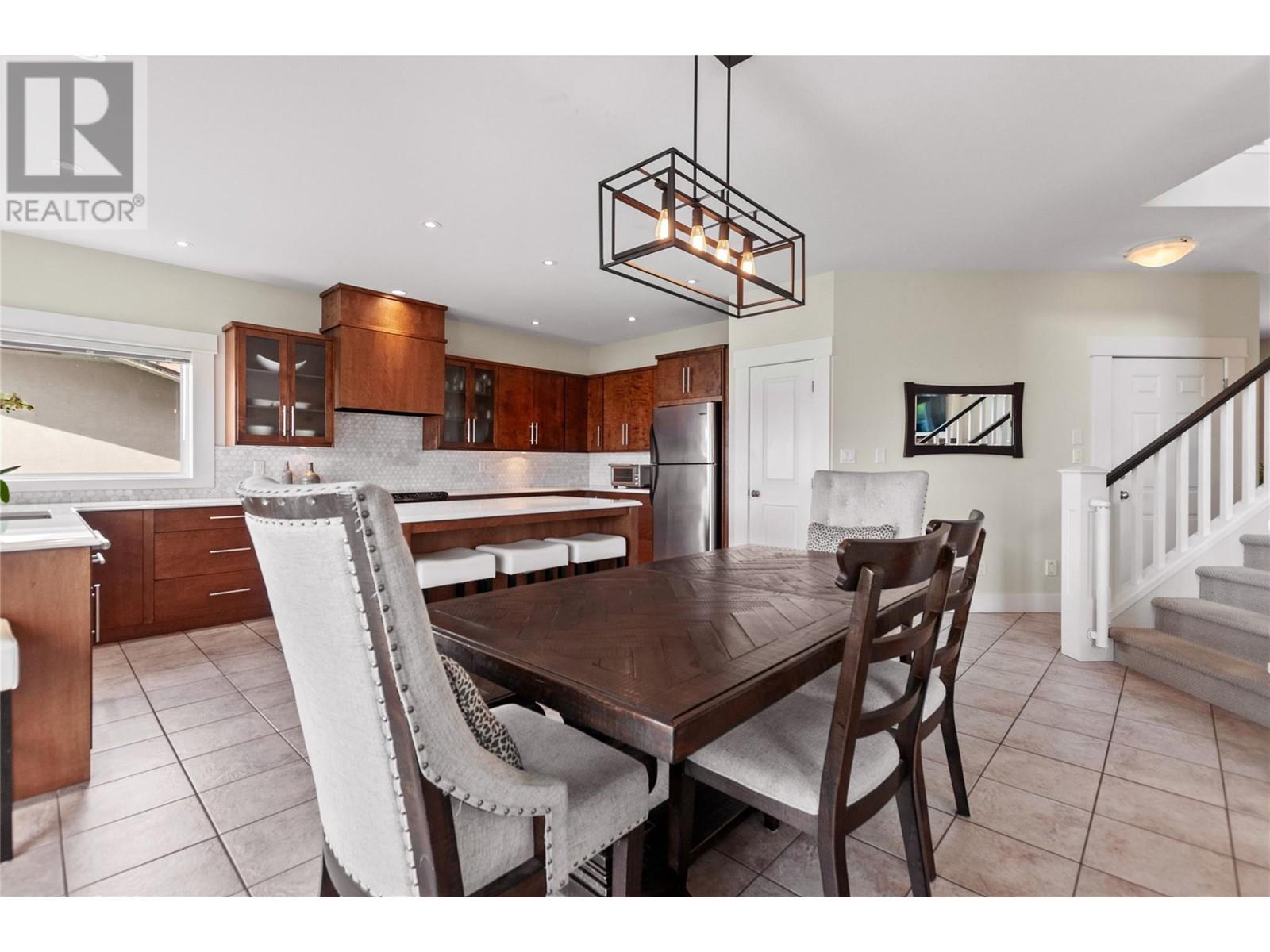 2955 Juniper Drive, Penticton, British Columbia  V2A 7T1 - Photo 5 - 10322334