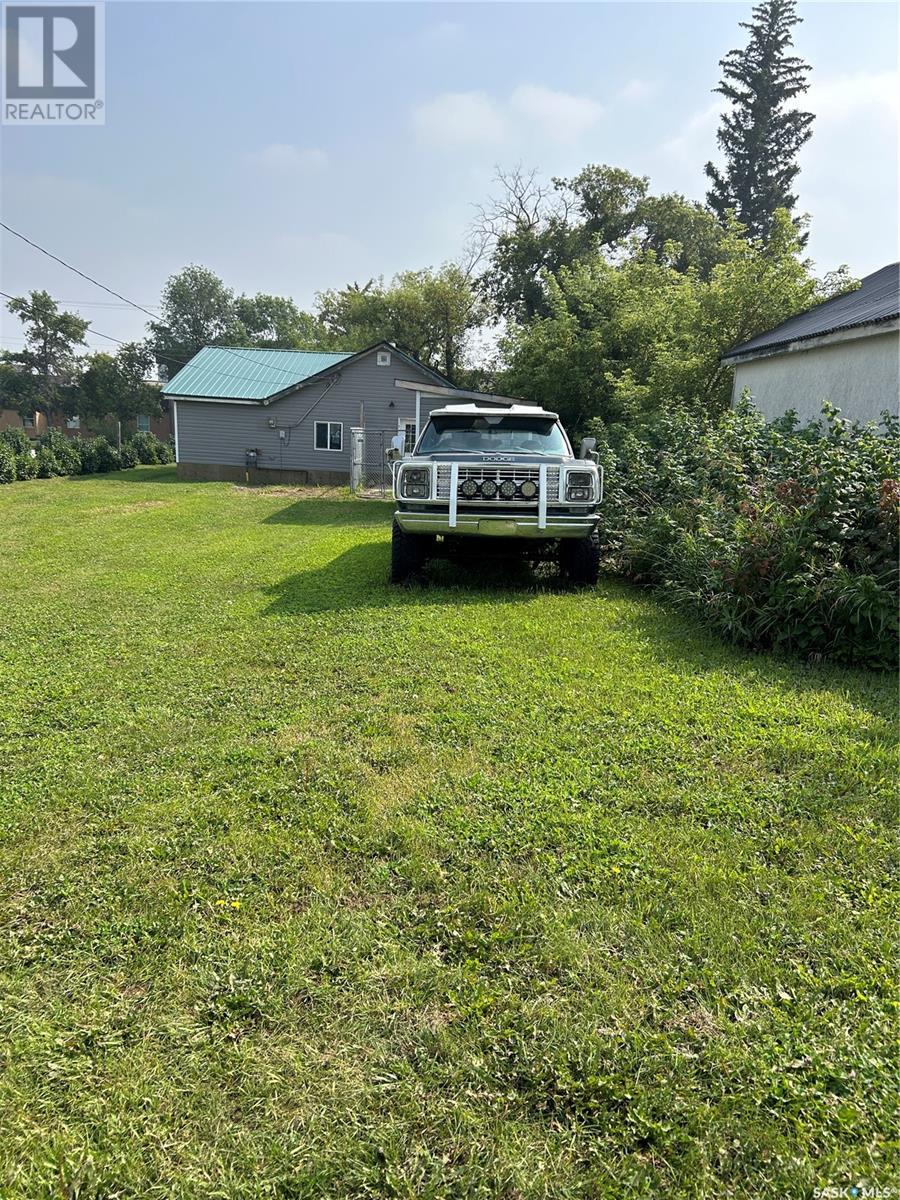 207 Prouse Street, Kelvington, Saskatchewan  S0A 1W0 - Photo 25 - SK981168