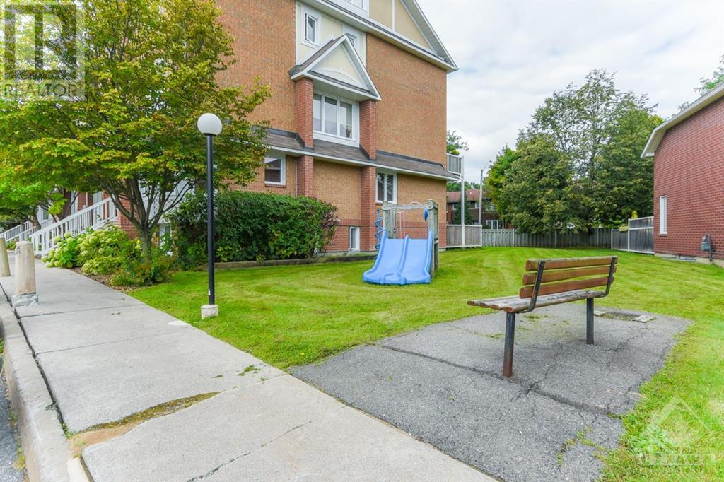 1100 Gablefield Private Unit#24, Ottawa, Ontario  K1J 1E3 - Photo 4 - 1407655