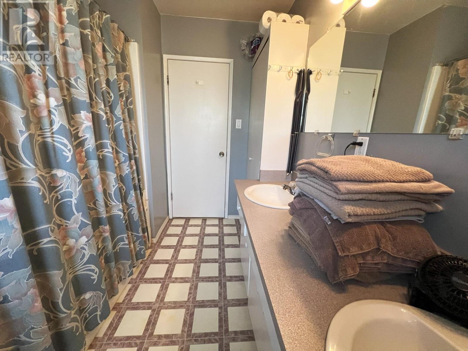 2199 Castillou Cres, Merritt, British Columbia  V1K 1H7 - Photo 15 - 180523