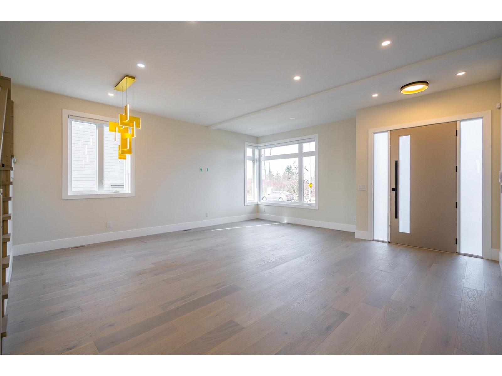 16548 22 Avenue, Surrey, British Columbia  V3Z 0V6 - Photo 5 - R2917835