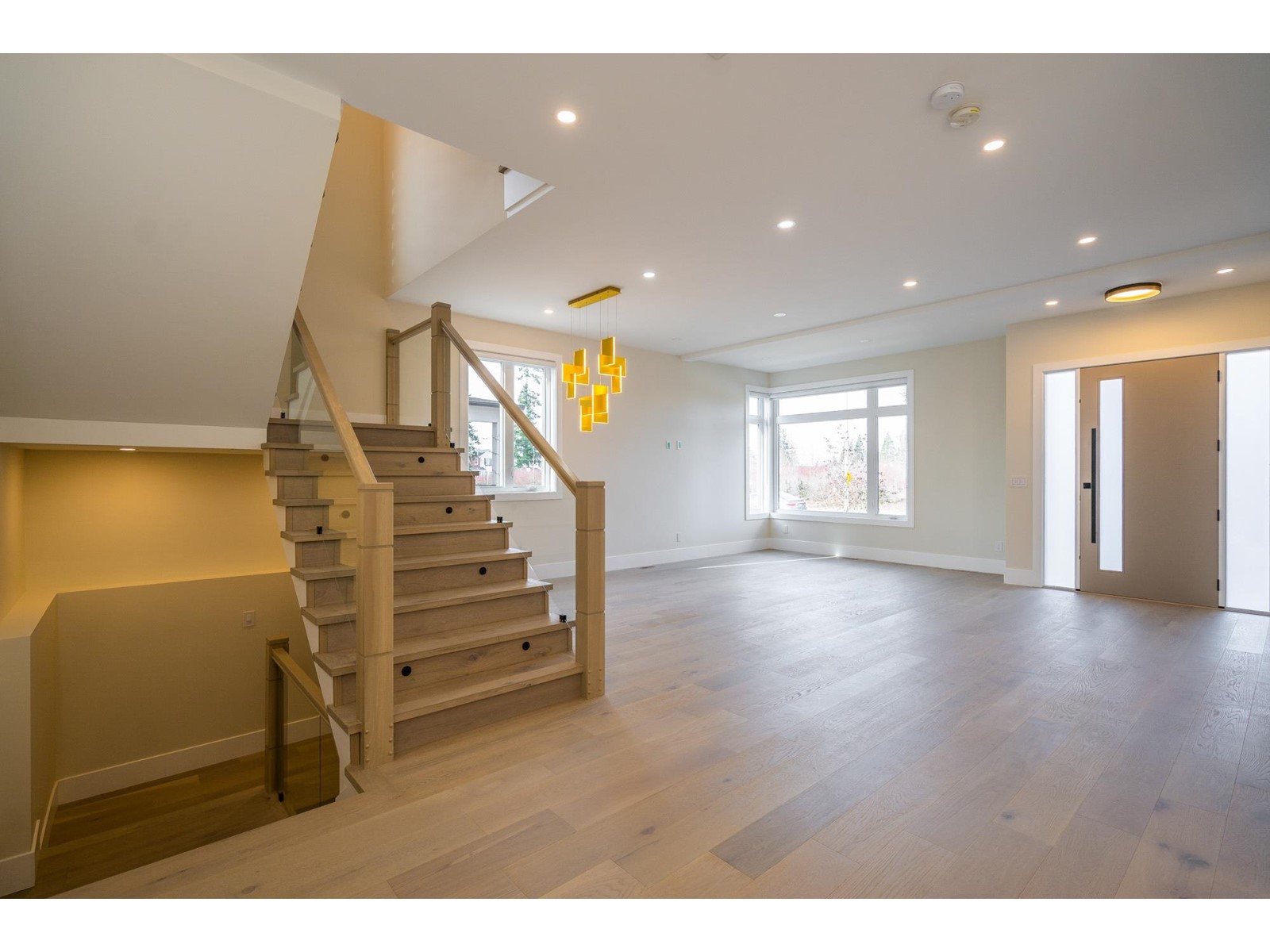 16548 22 Avenue, Surrey, British Columbia  V3Z 0V6 - Photo 9 - R2917835