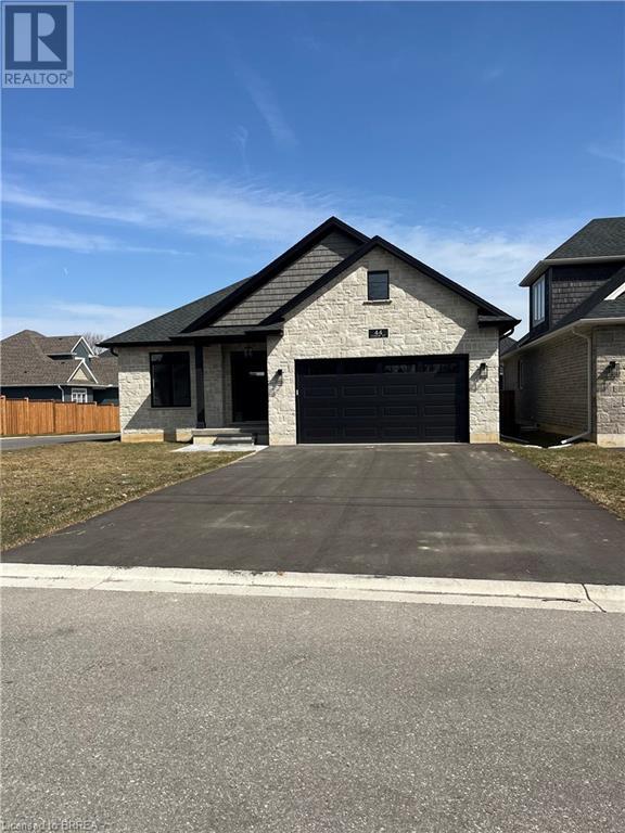 44 Cedar Street, Paris, Ontario  N3L 0H7 - Photo 1 - 40637283