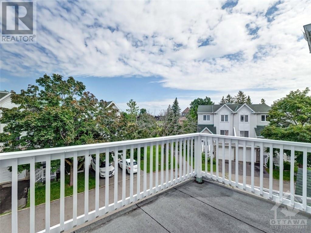 39 CASTLEGREEN PRIVATE Ottawa