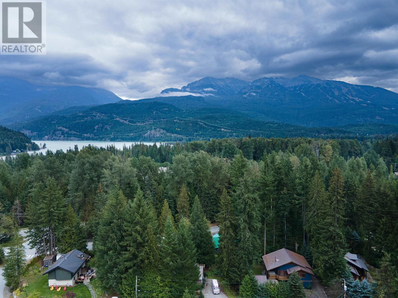 8270 Mountain View Drive, Whistler, British Columbia V8E 0G5 - Photo 9 - R2917922