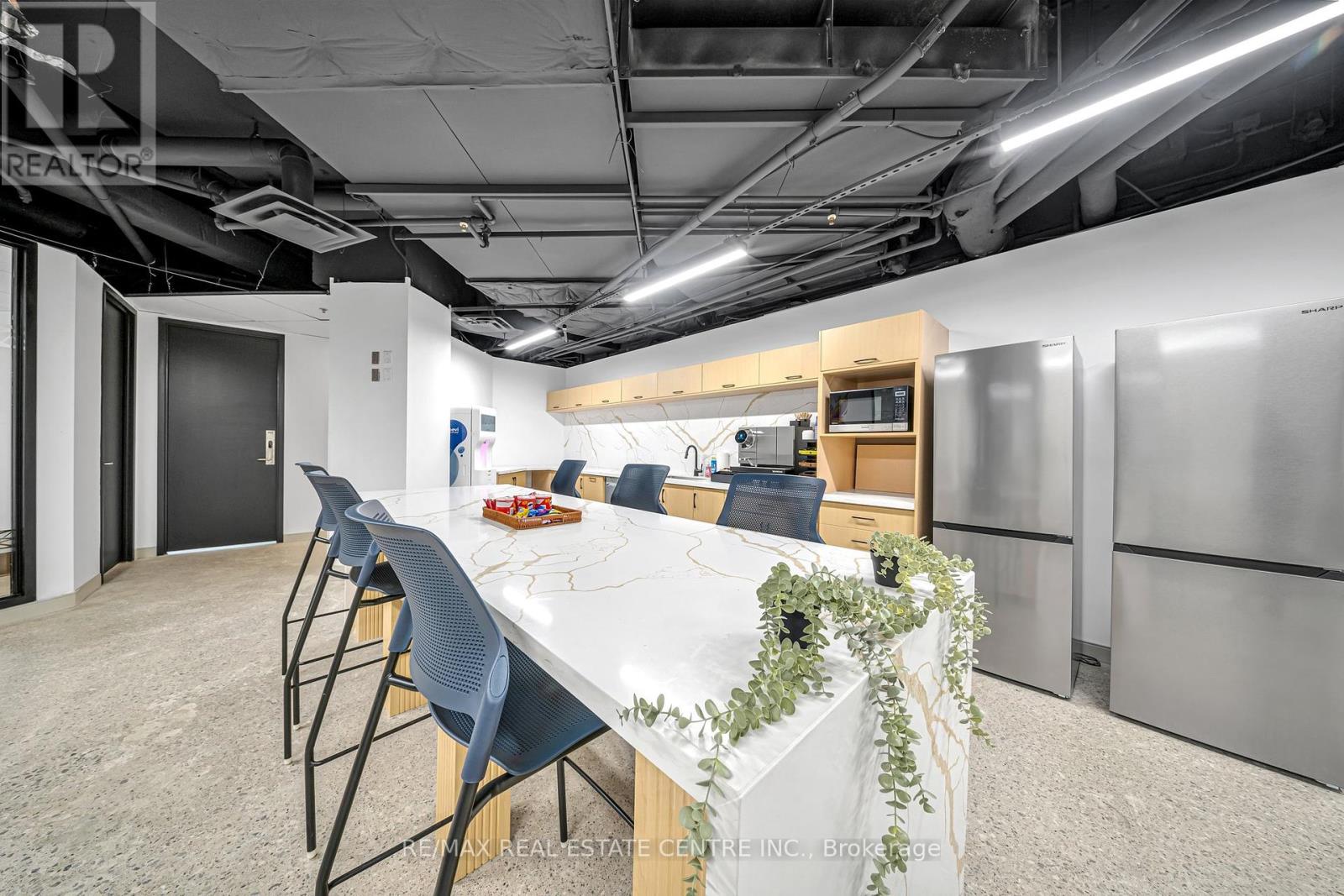 200 A - 5700 Yonge Street Road, Toronto (Newtonbrook West), Ontario  L5N 1W1 - Photo 11 - C9267788