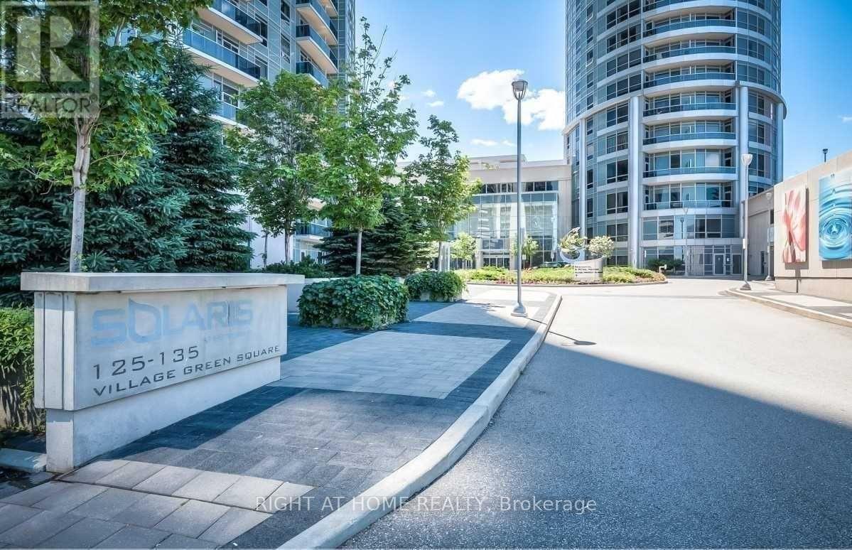 1309 - 125 Village Green Square, Toronto (Agincourt South-Malvern West), Ontario  M1S 0G3 - Photo 2 - E9267372