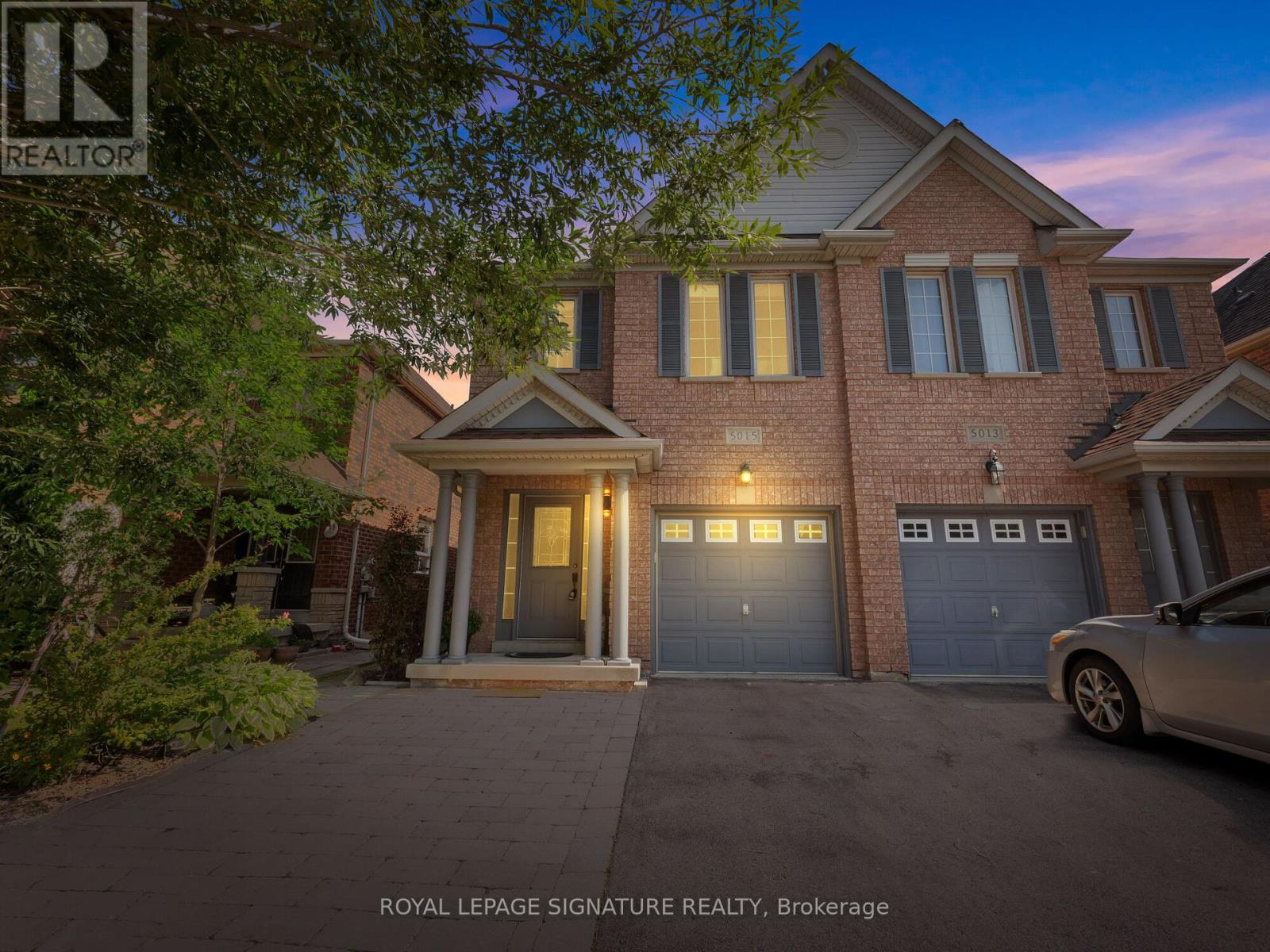 5015 Dubonet Drive, Mississauga (Churchill Meadows), Ontario  L5M 7W8 - Photo 2 - W9267096