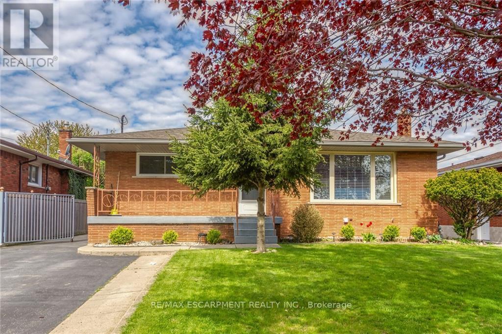 122 RAINBOW DRIVE, hamilton (corman), Ontario