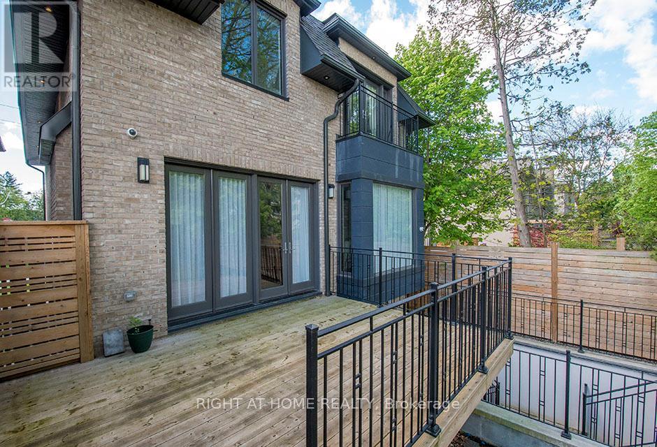 100 Parklea Drive, Toronto, Ontario  M4G 2J8 - Photo 36 - C9267850