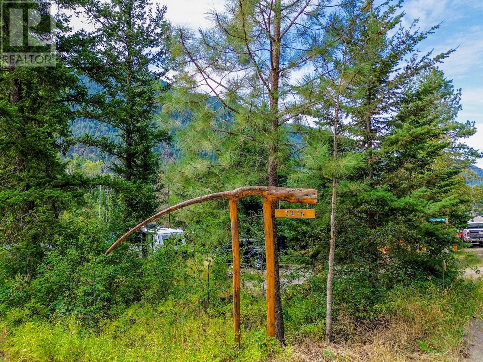 2476 Ojibway Road, Kamloops, British Columbia   - Photo 2 - 180535