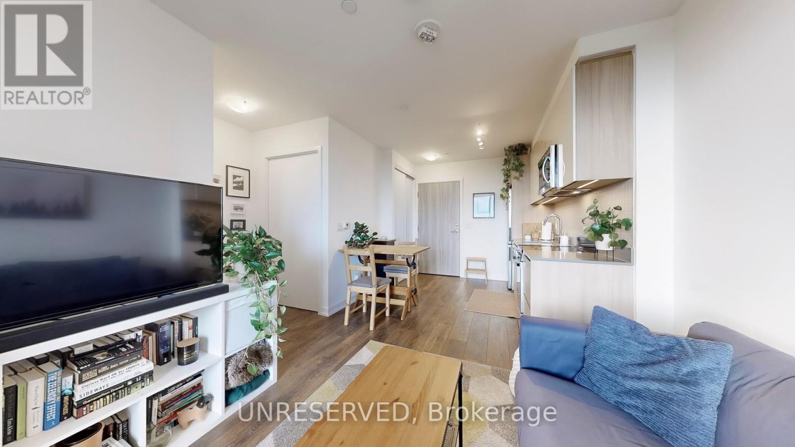 1018 - 3100 Keele Street, Toronto (Downsview-Roding-Cfb), Ontario  M3M 2H4 - Photo 6 - W9268030