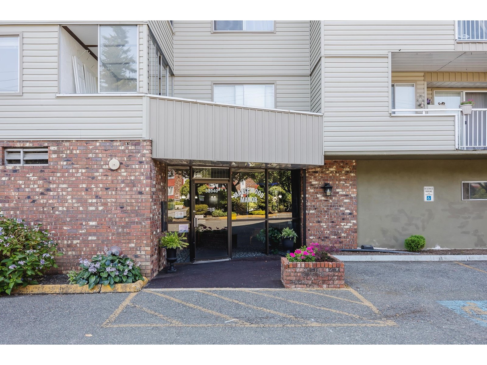 Property at 309 32040 TIMS AVENUE image 3