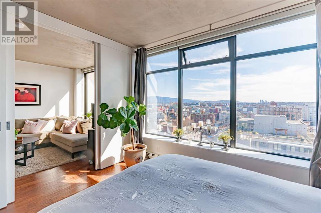 Listing Picture 23 of 28 : 1202 108 W CORDOVA STREET, Vancouver / 溫哥華 - 魯藝地產 Yvonne Lu Group - MLS Medallion Club Member