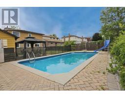 21 HAWKSTONE CRESCENT, whitby (blue grass meadows), Ontario