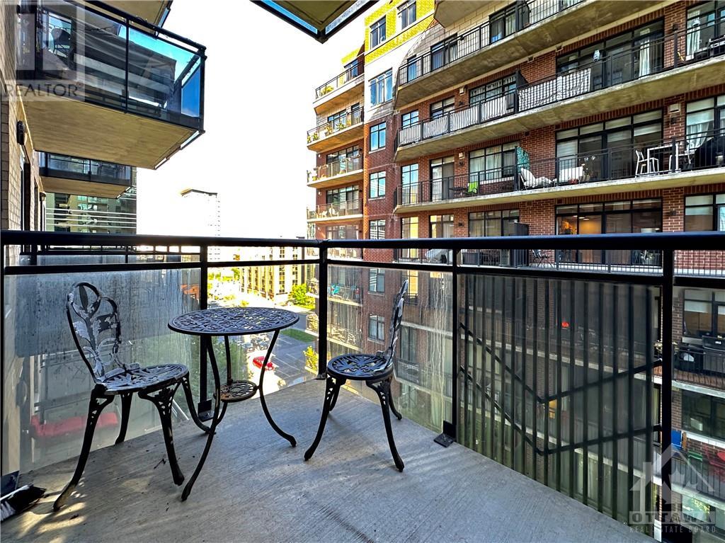 235 KENT STREET UNIT#714 Ottawa