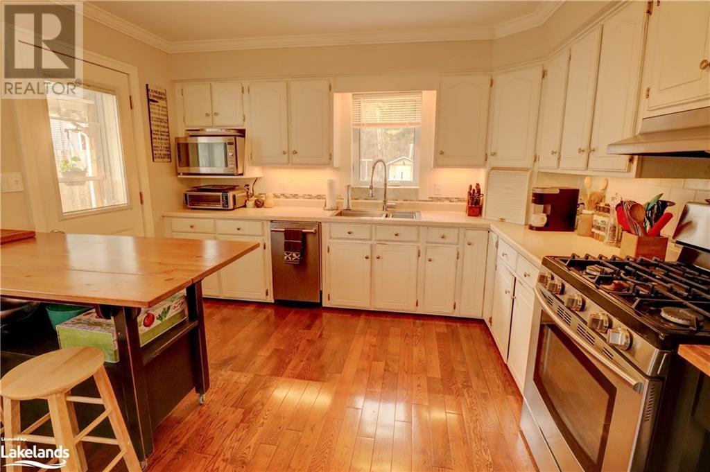 433 North Mary Lake Road, Huntsville, Ontario  P1H 1R9 - Photo 15 - 40590057