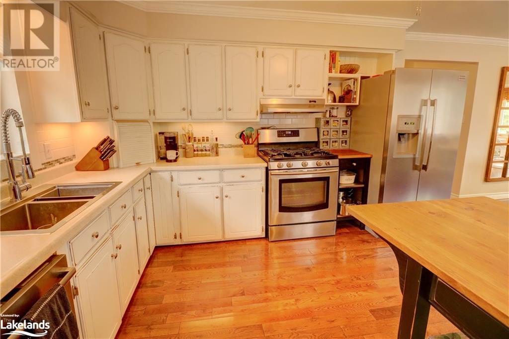 433 North Mary Lake Road, Huntsville, Ontario  P1H 1R9 - Photo 14 - 40590057