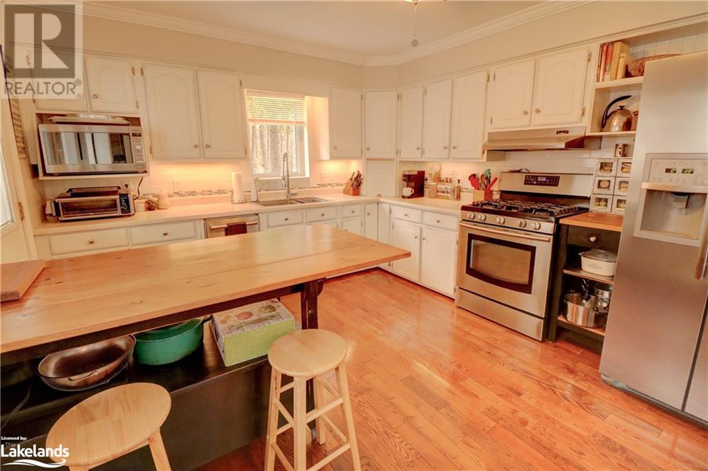 433 North Mary Lake Road, Huntsville, Ontario  P1H 1R9 - Photo 12 - 40590057