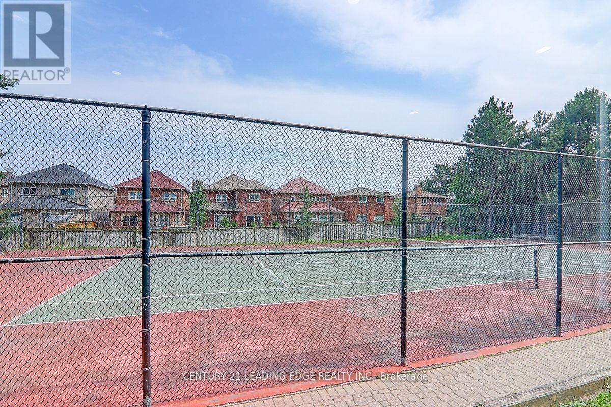 404 - 250 Webb Drive, Mississauga (City Centre), Ontario  L5B 3Z4 - Photo 7 - W9268282