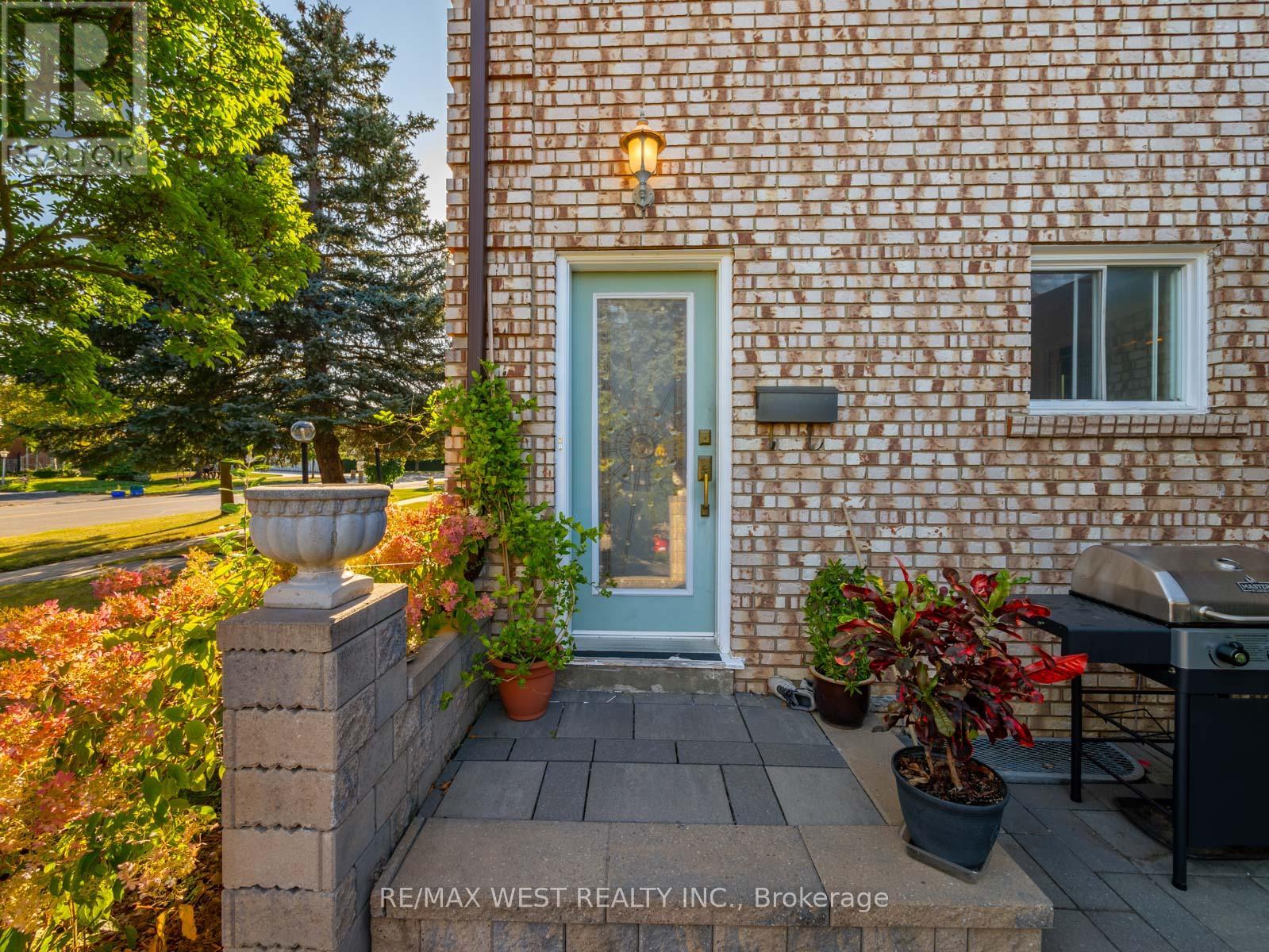 Property at 96 WIGWOSS DRIVE S image 3
