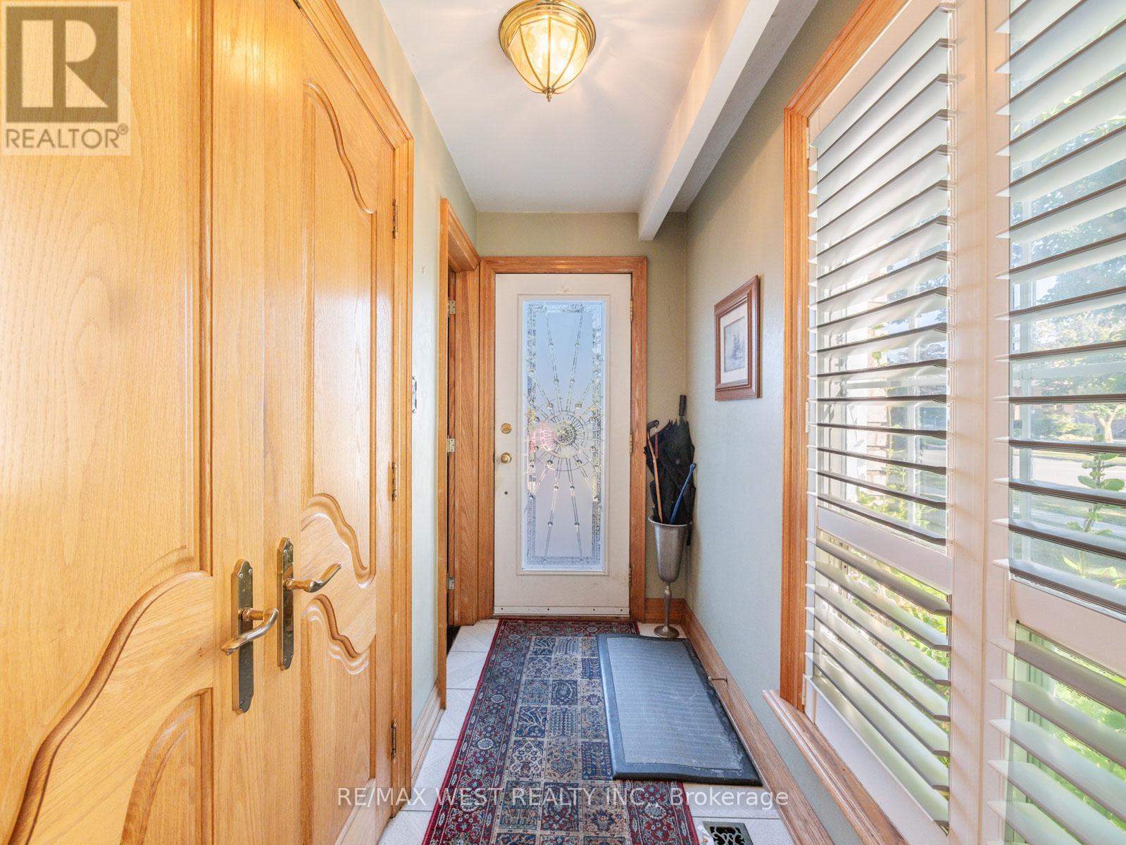 Property at 96 WIGWOSS DRIVE S image 4