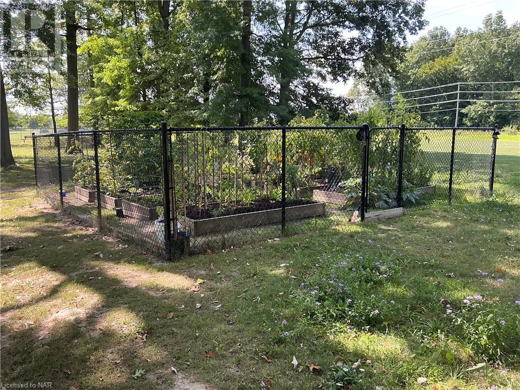 105 Vansickle Road Road, St. Catharines, Ontario  L2S 0G4 - Photo 32 - 40636732