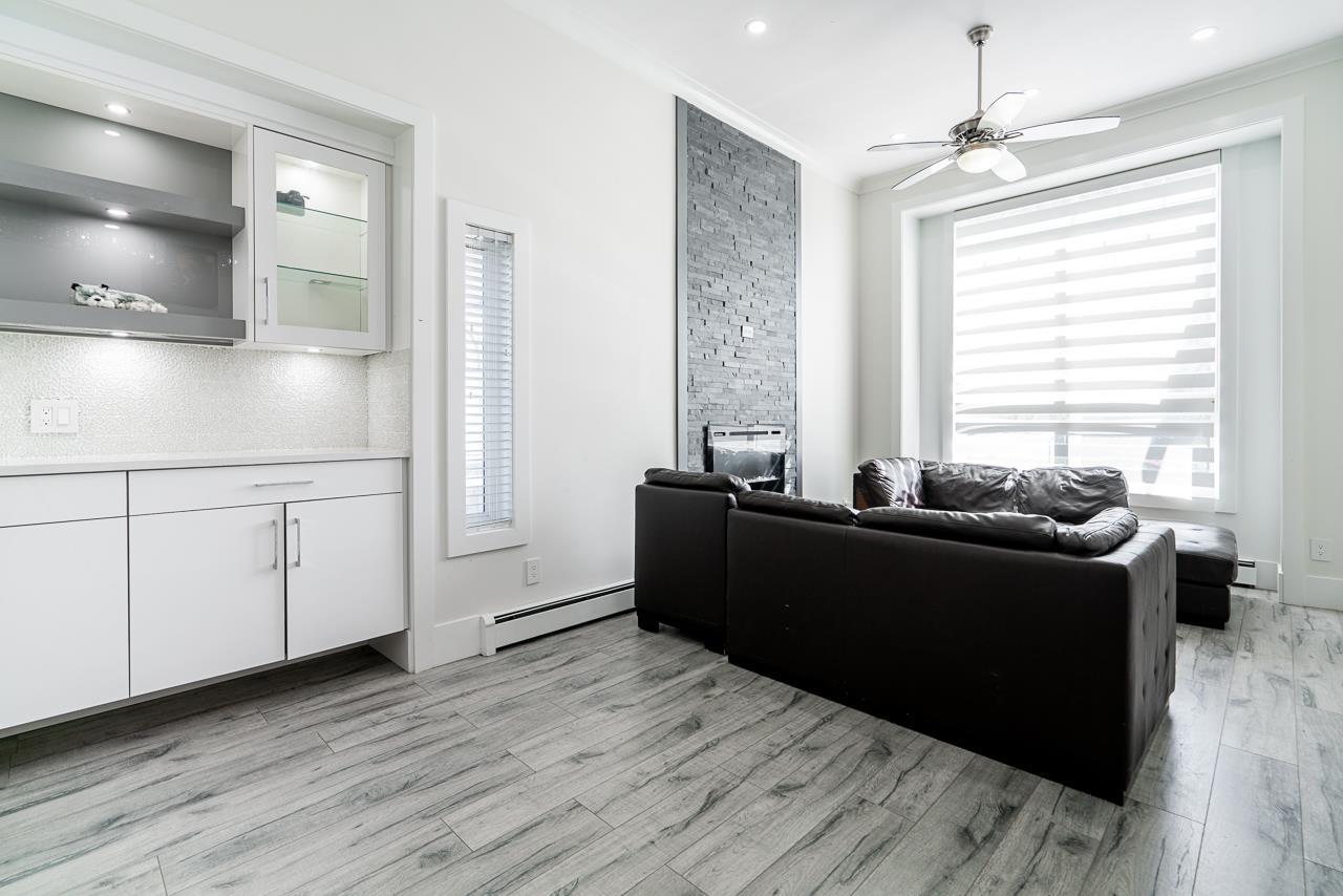 Property at 8185 146 STREET image 3