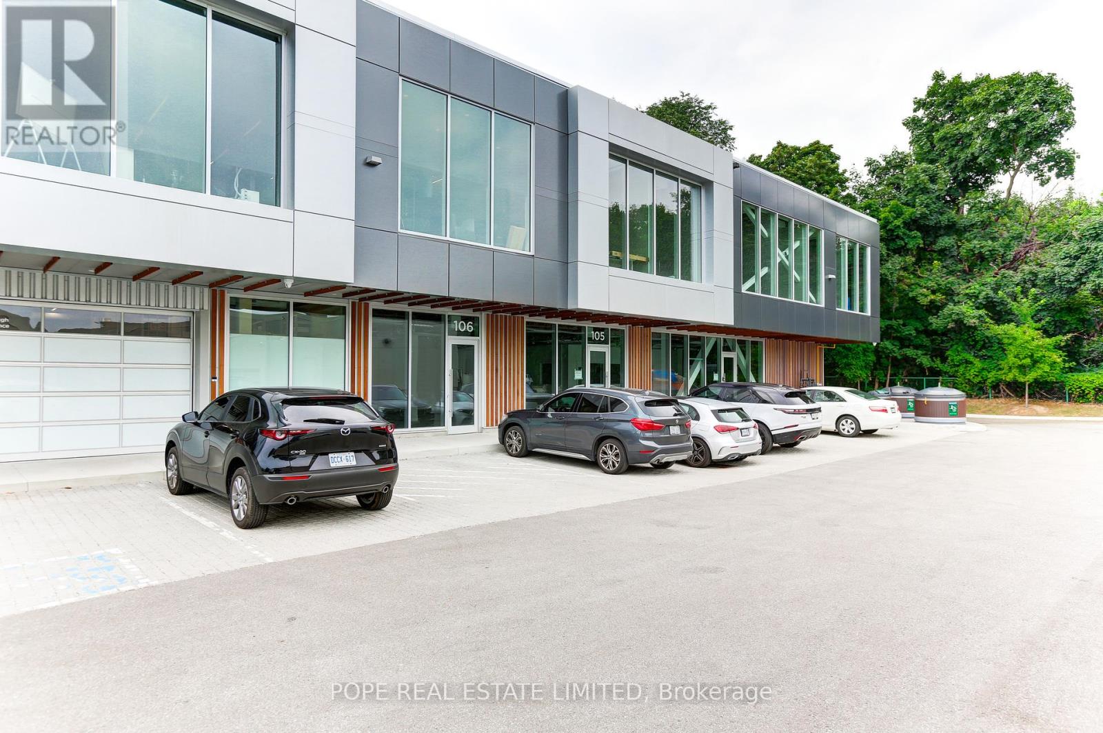 105&106 - 52 Scarsdale Road, Toronto (Banbury-Don Mills), Ontario  M3B 2R7 - Photo 2 - C9268670