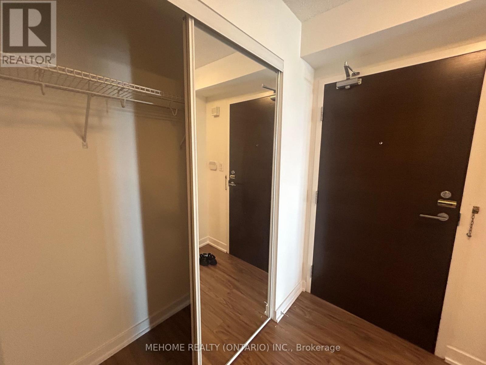 1207 - 21 Iceboat Terrace, Toronto, Ontario  M5V 4B2 - Photo 10 - C9264308