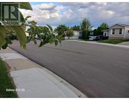 35 Phelan Close Pines, Red Deer, Ca