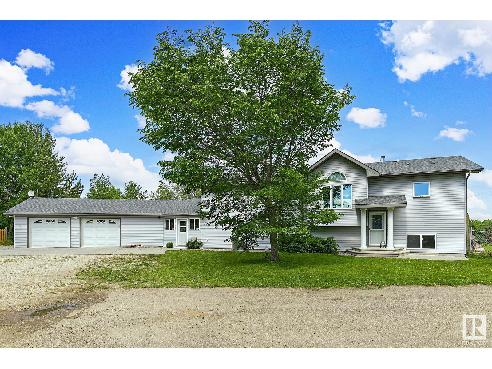 53213 Rge Rd 20, Rural Parkland County, Alberta  T7Y 0C4 - Photo 2 - E4403574