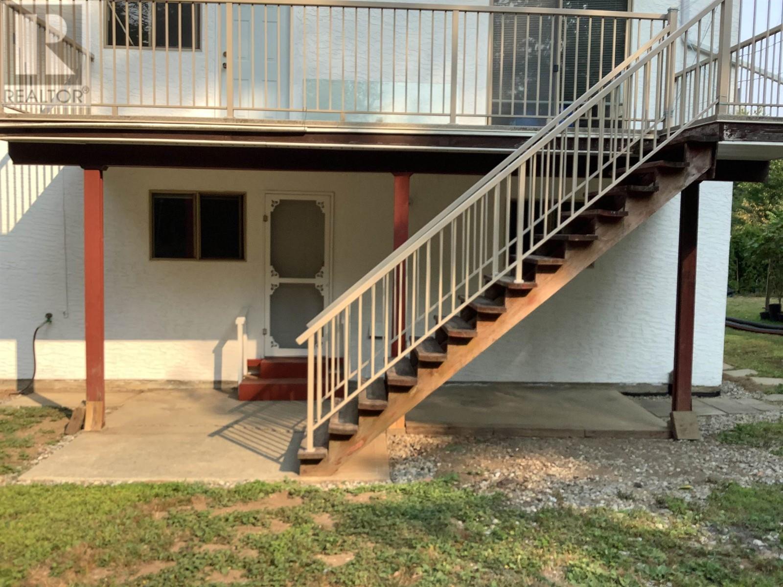 26620 Dewdney Trunk Road, Maple Ridge, British Columbia  V2W 1N9 - Photo 3 - R2916435