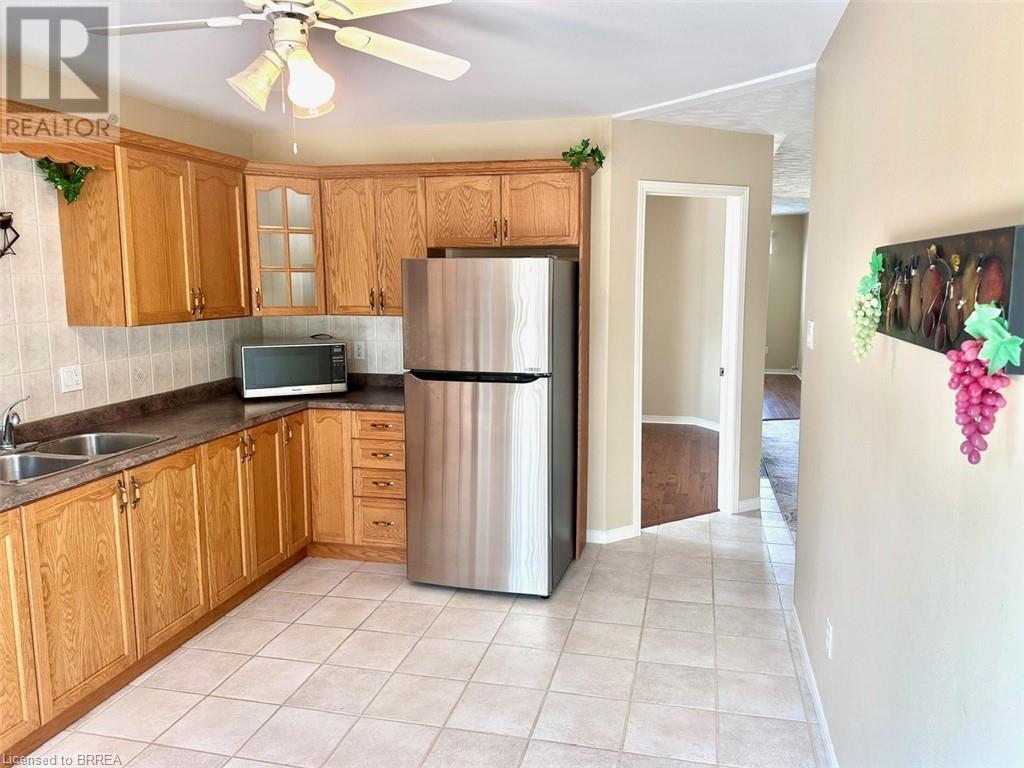 201 Grand Street, Brantford, Ontario  N3R 4C2 - Photo 10 - 40635992