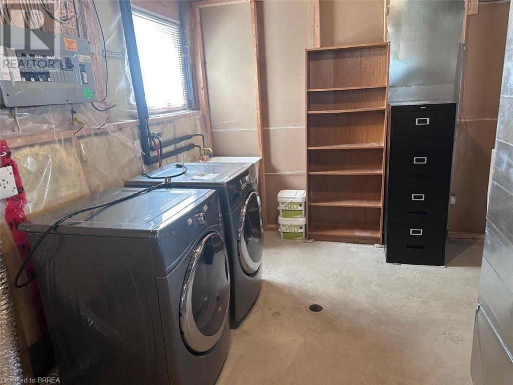 201 Grand Street, Brantford, Ontario  N3R 4C2 - Photo 14 - 40635992