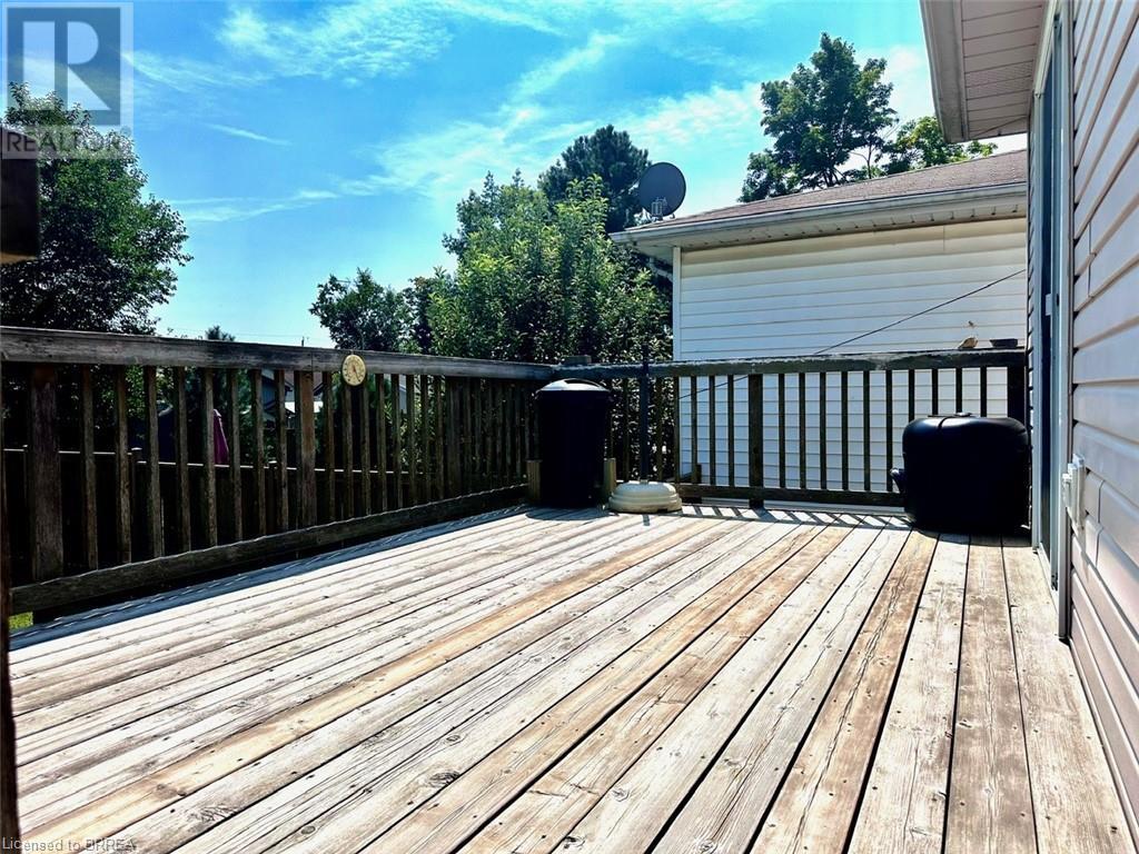 201 Grand Street, Brantford, Ontario  N3R 4C2 - Photo 18 - 40635992