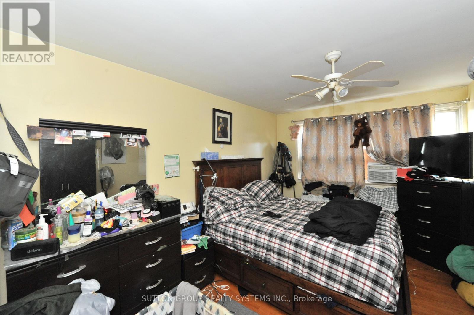 1687 St Clair Avenue W, Toronto, Ontario  M6N 1H9 - Photo 5 - W9267259