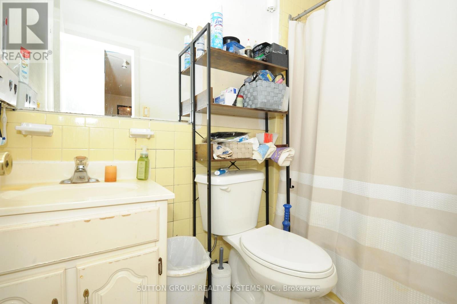 1687 St Clair Avenue W, Toronto, Ontario  M6N 1H9 - Photo 6 - W9267425