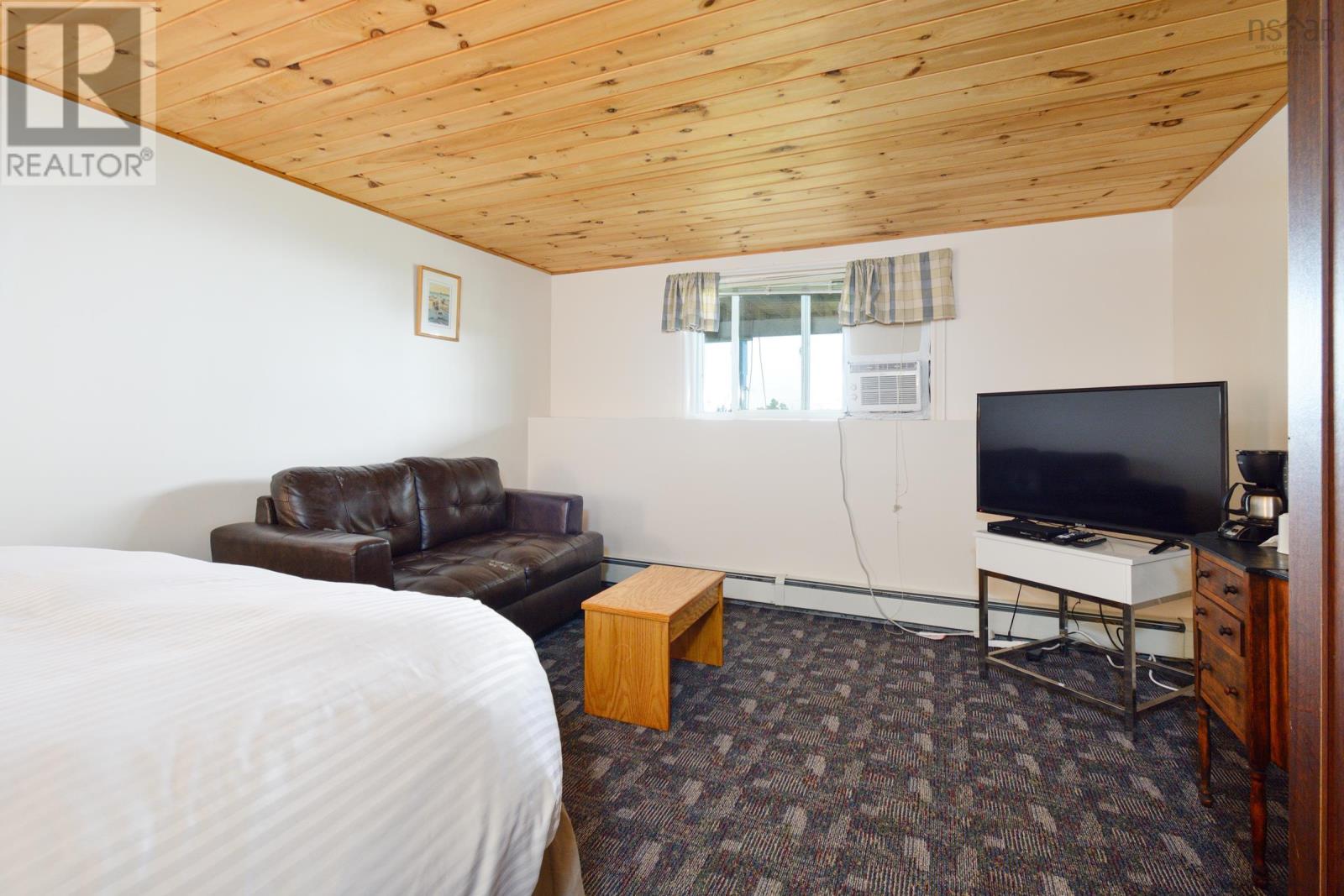 39339 Cabot Trail, Ingonish Ferry, Ingonish, Nova Scotia  B0C 1L0 - Photo 42 - 202420169