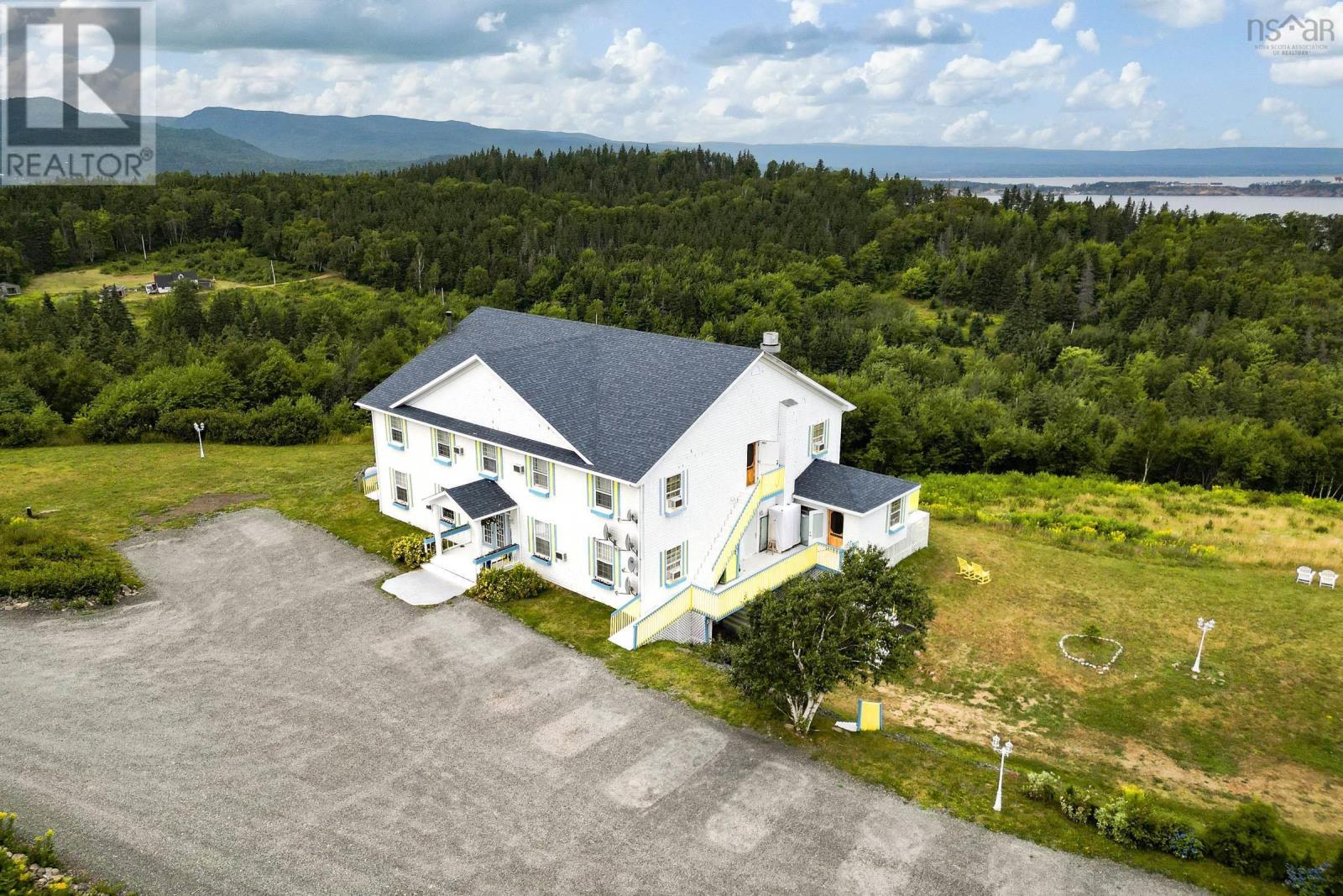 39339 Cabot Trail, Ingonish Ferry, Ingonish, Nova Scotia  B0C 1L0 - Photo 47 - 202420169