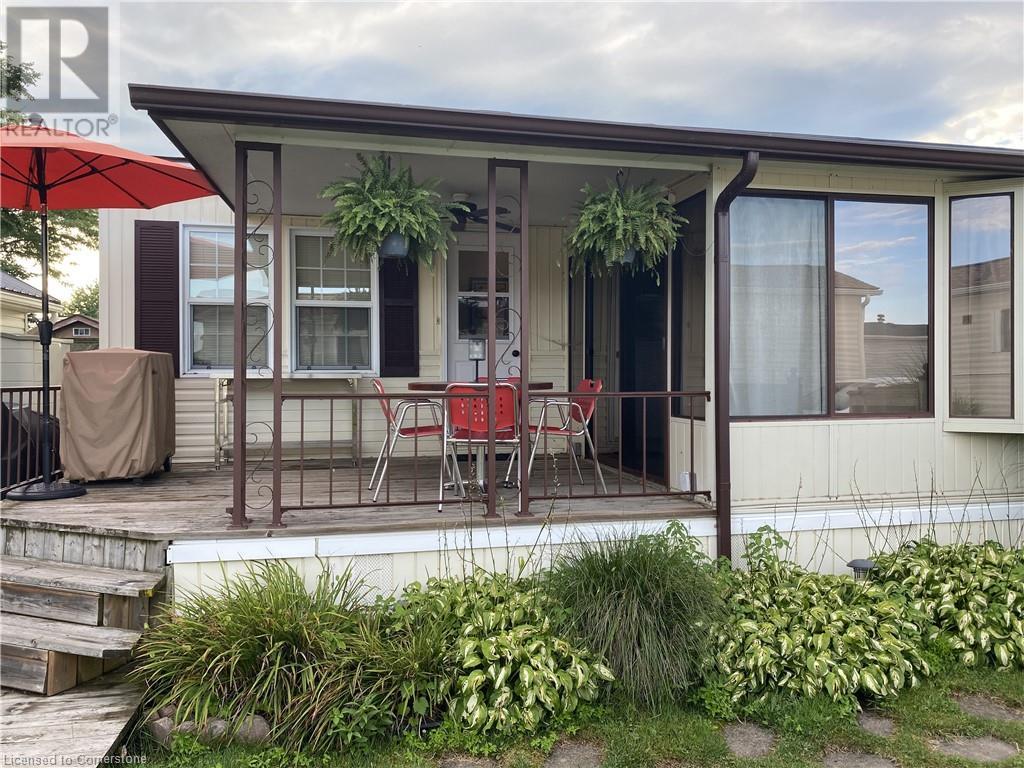 92 Clubhouse Road Unit# 37, Turkey Point, Ontario  N0E 1T0 - Photo 1 - 40562378