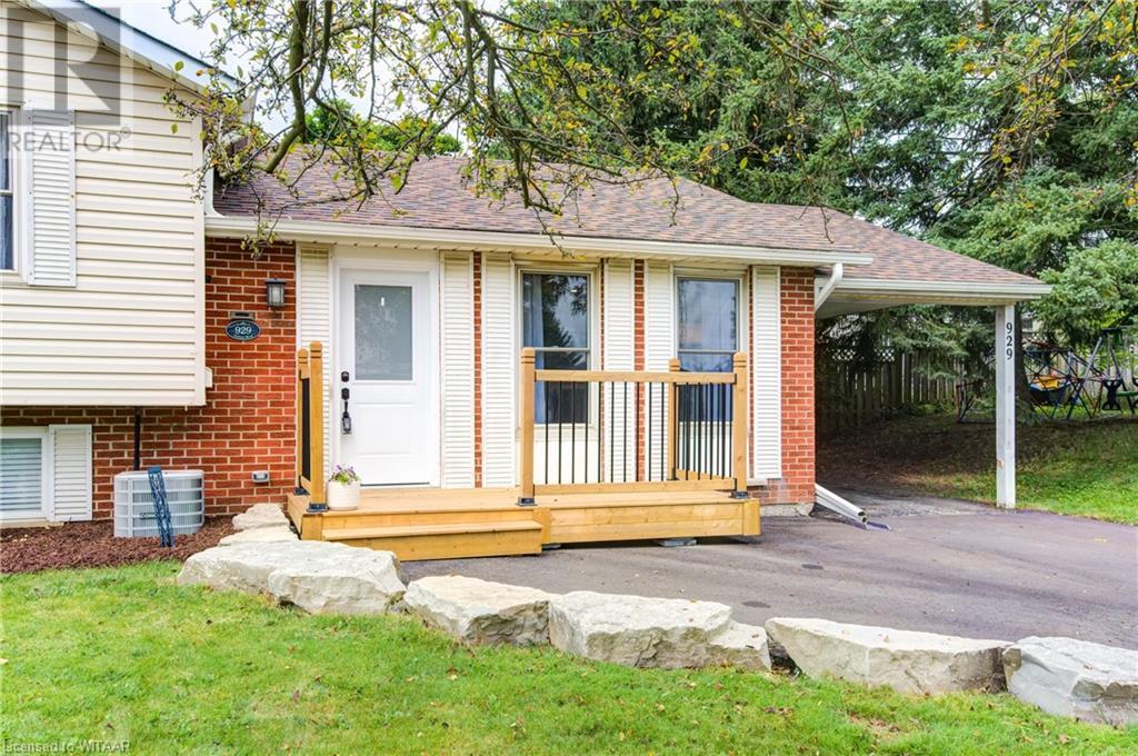 929 Sunset Boulevard, Woodstock, Ontario  N4S 4A5 - Photo 3 - 40629316
