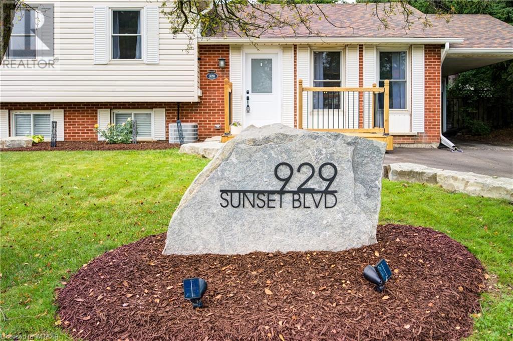 929 Sunset Boulevard, Woodstock, Ontario  N4S 4A5 - Photo 2 - 40629316