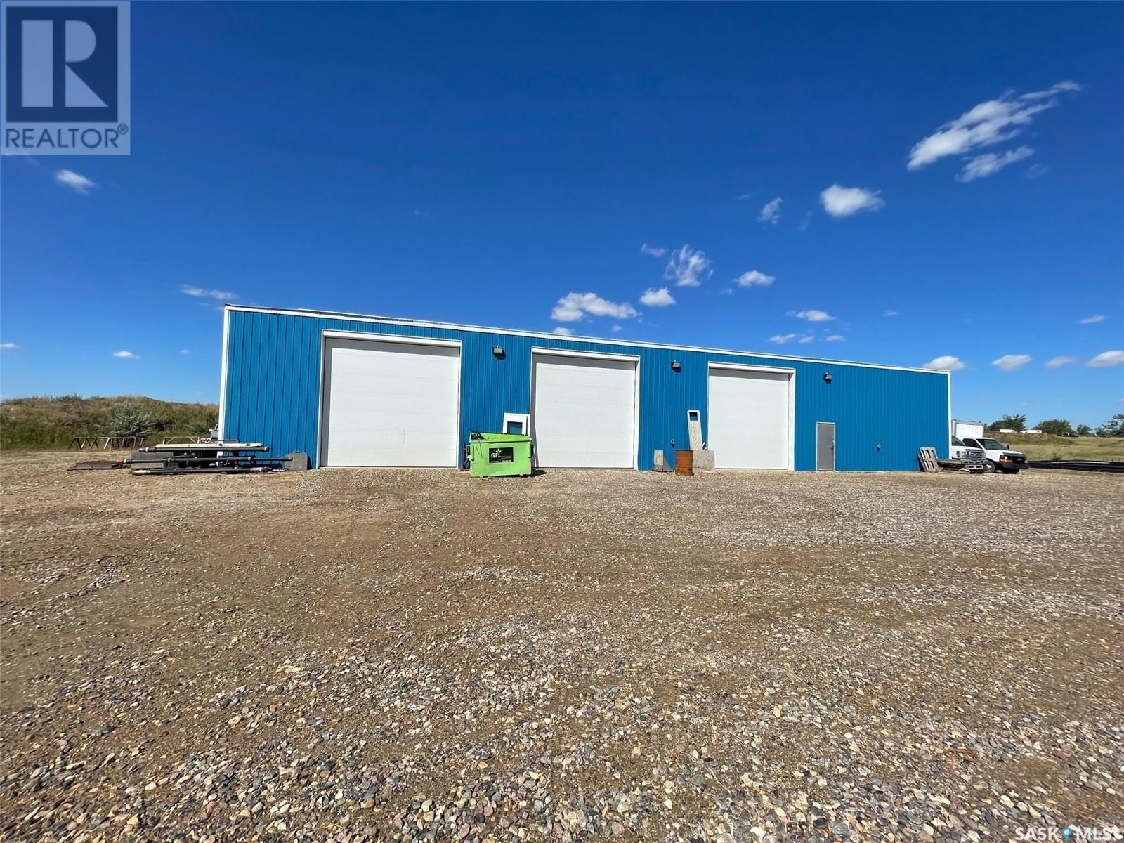 Safe Self Storage Inc, Estevan Rm No. 5, Saskatchewan  S4A 1E1 - Photo 2 - SK981689
