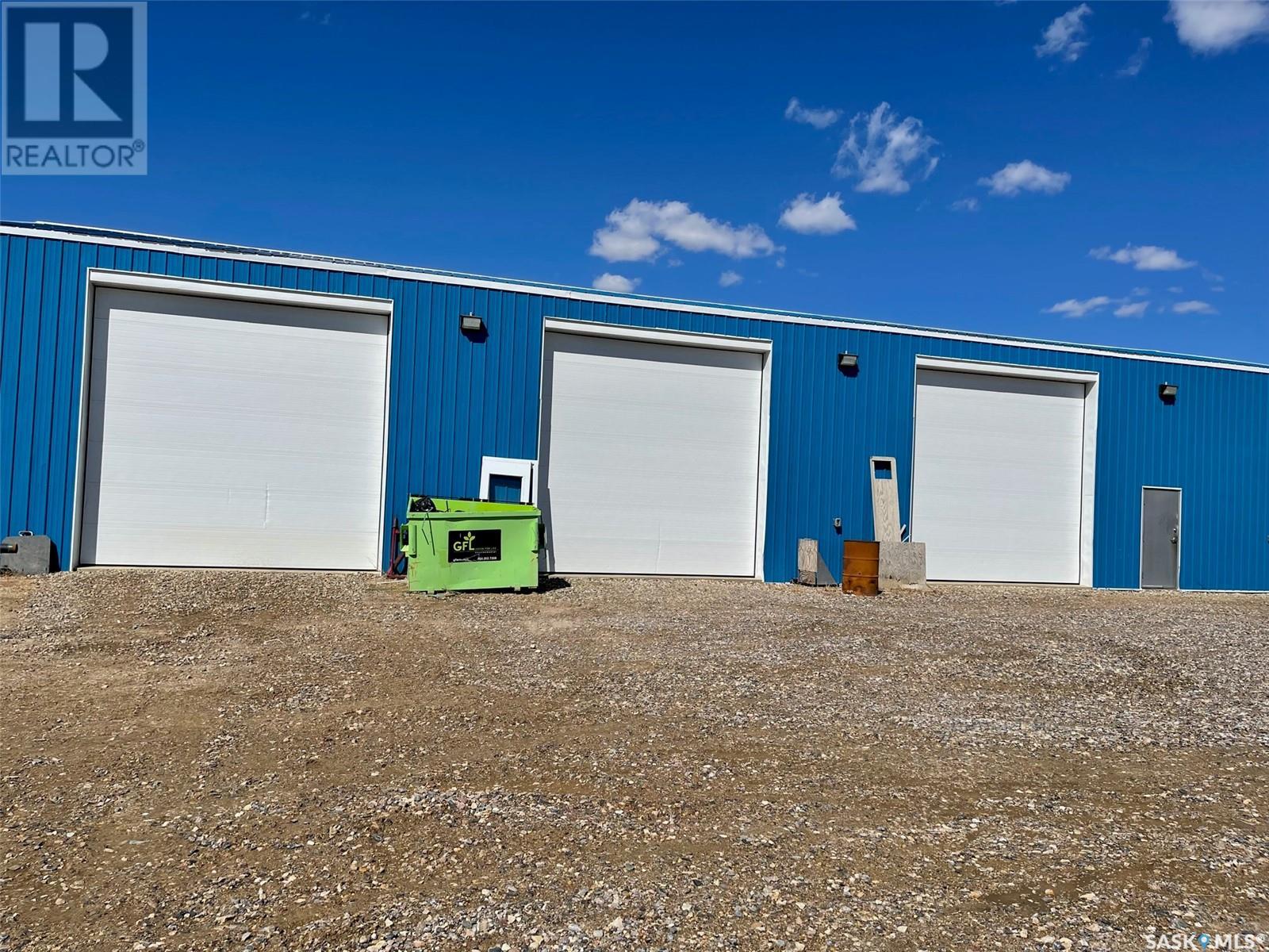 Safe Self Storage Inc, Estevan Rm No. 5, Saskatchewan  S4A 1E1 - Photo 3 - SK981689