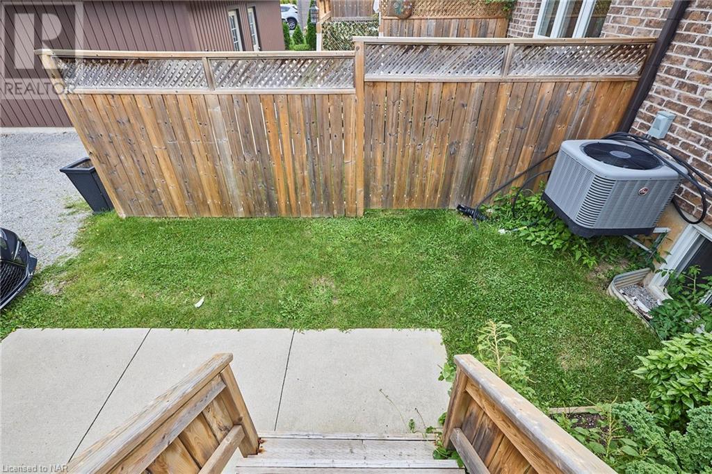 106 Summersides Boulevard, Fonthill, Ontario  L0S 1E0 - Photo 24 - 40637037