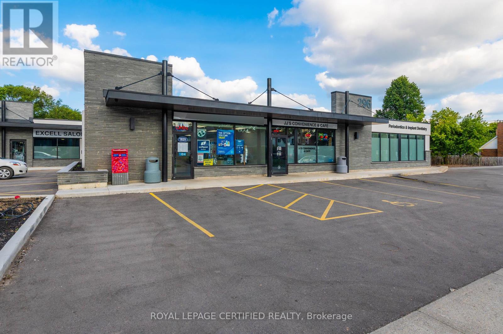 296 HIGHLAND ROAD E, kitchener, Ontario