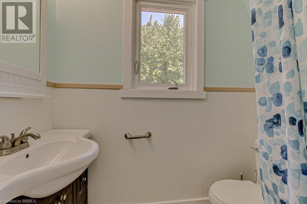 233 James Street, Delhi, Ontario N4B 2A9 - Photo 13 - 40630235